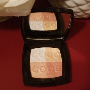 Chanel blush